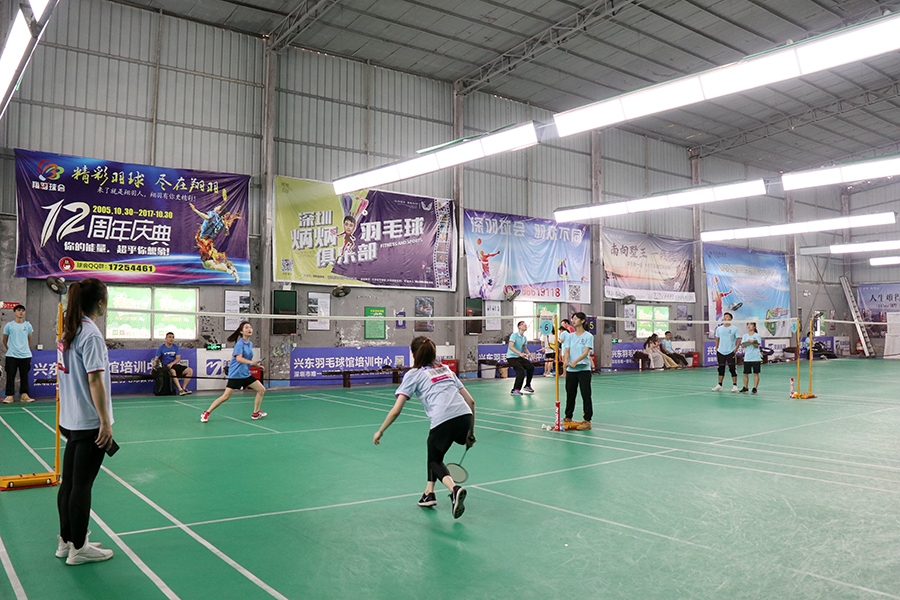 我司員工參加新安街道工商聯(lián)商會羽毛球比賽并獲獎-3