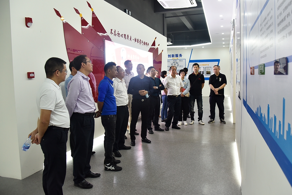 廣州市越秀區(qū)大東街道領(lǐng)導(dǎo)到華豐考察調(diào)研_1