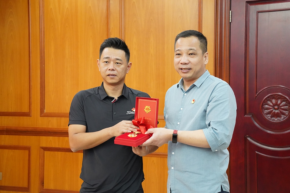 紀(jì)念章頒授活動(dòng)_1