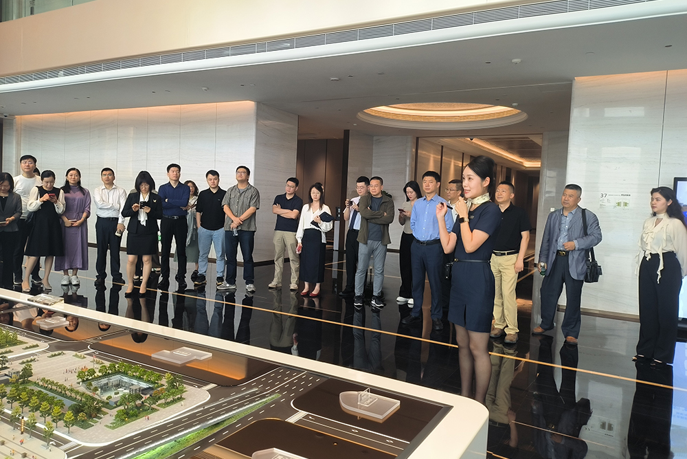 華豐世紀(jì)集團(tuán)助力和君游學(xué)活動(dòng)及線下大課成功舉辦-5